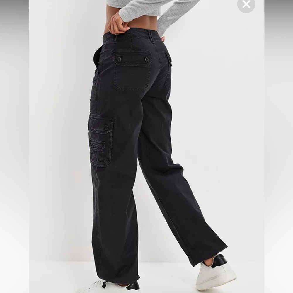 Size 8 American Eagle cargo pants